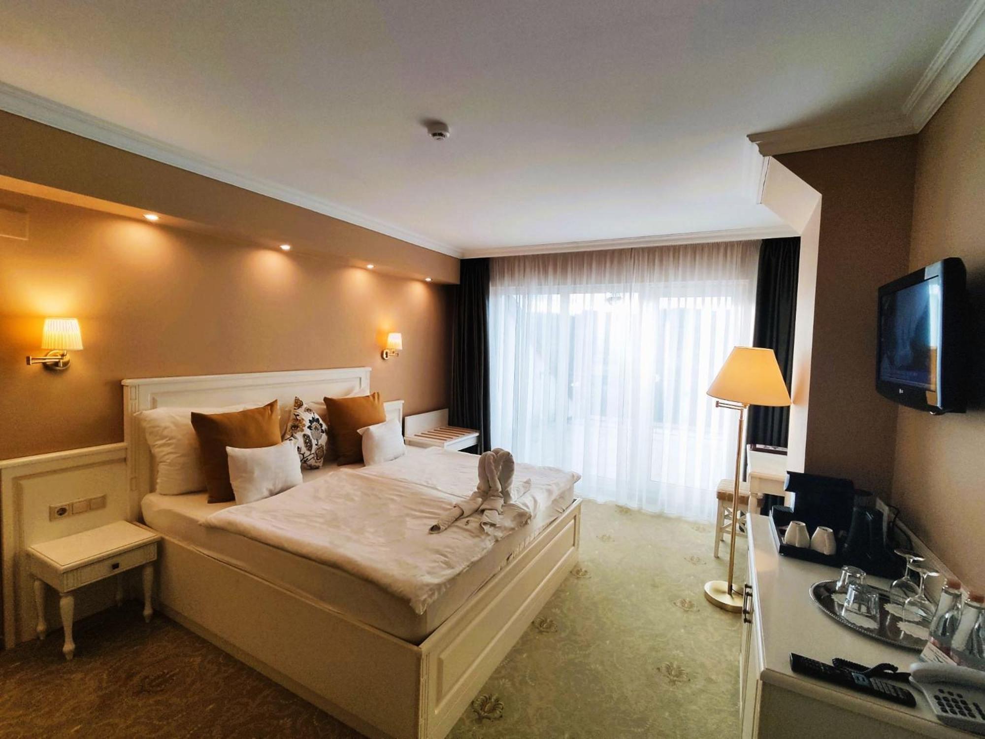 Calimbra Wellness Hotel Superior Miskolc Exteriör bild