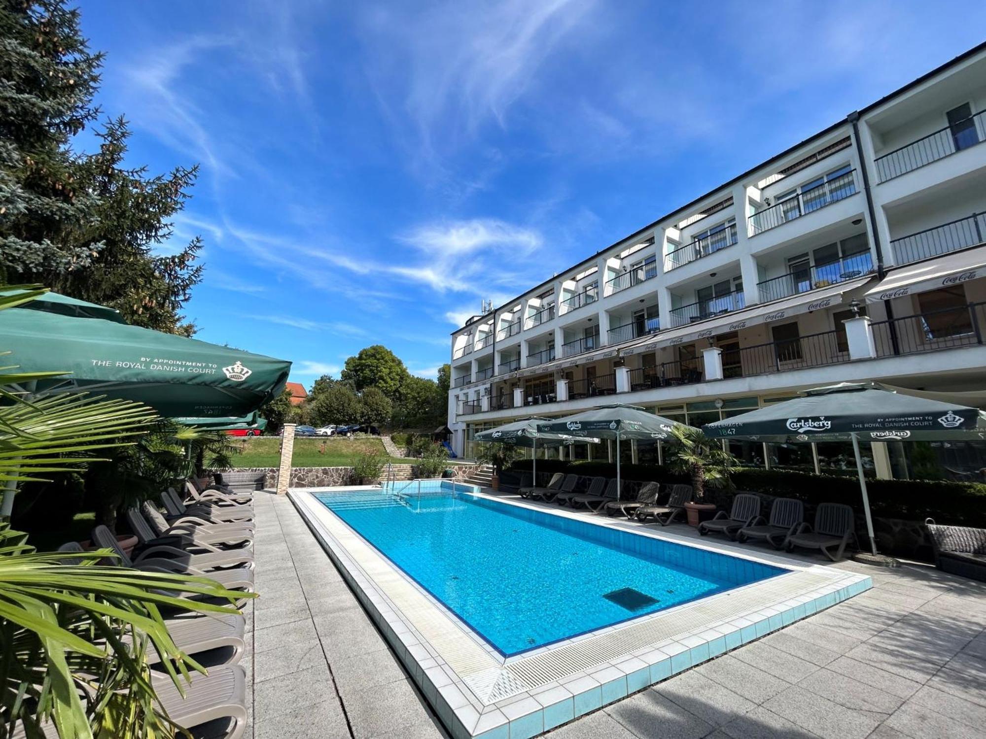 Calimbra Wellness Hotel Superior Miskolc Exteriör bild