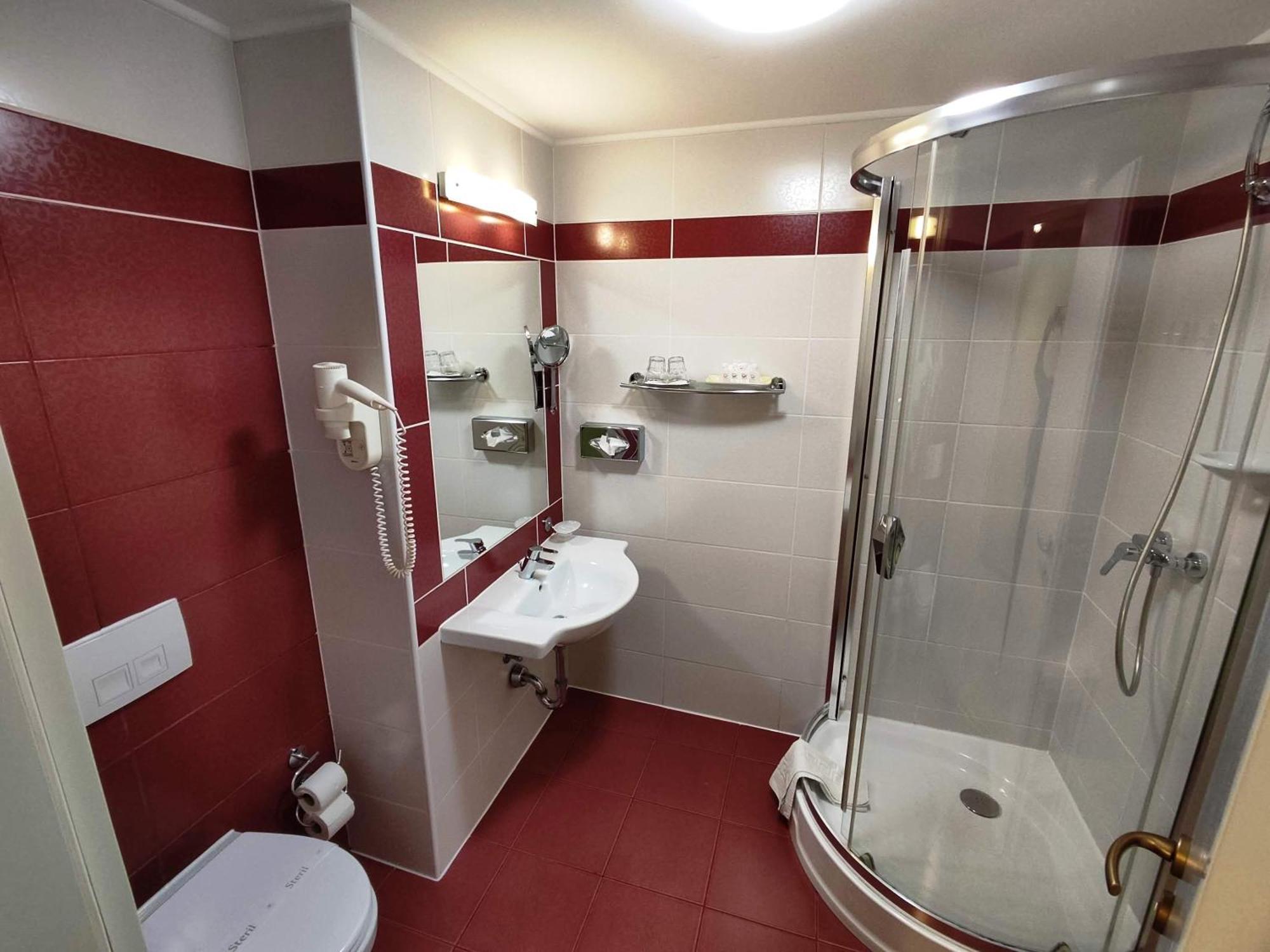 Calimbra Wellness Hotel Superior Miskolc Exteriör bild