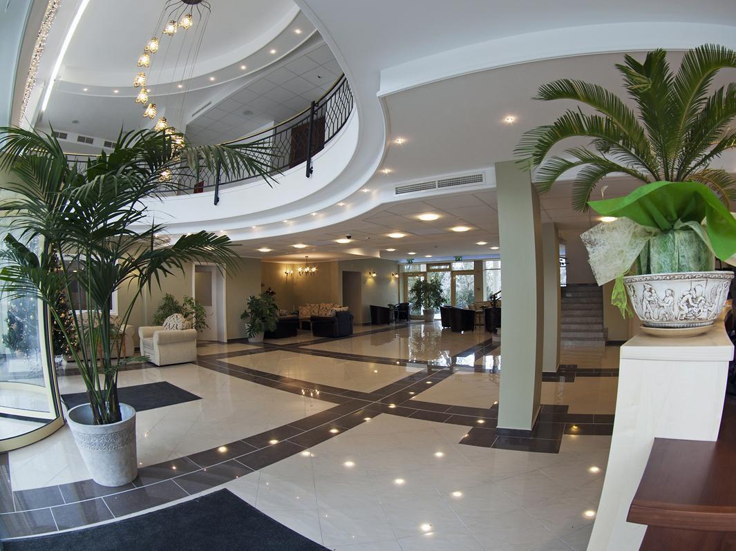Calimbra Wellness Hotel Superior Miskolc Exteriör bild